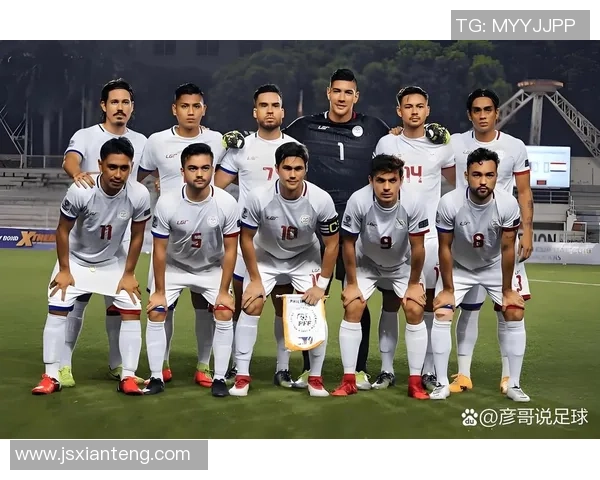 现代著名足球球星的荣耀之路与绿茵赛场辉煌瞬间 现代著名足球球星的荣耀之路与绿茵赛场辉煌瞬间